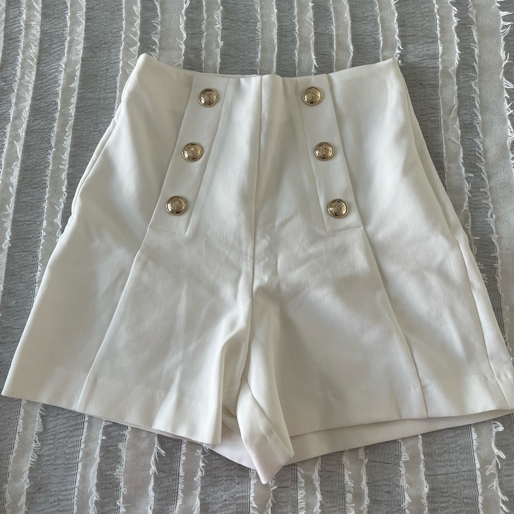 Zara White Shorts